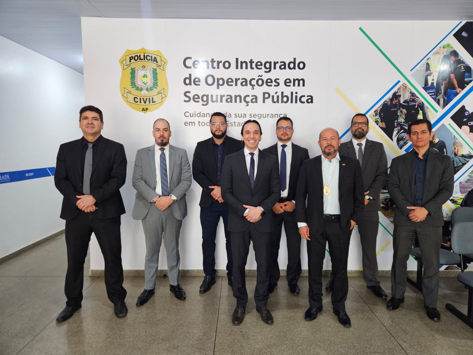 POLÍCIA CIVIL RECEBE A VISITA DOS FISCOS FEDERAL, ESTADUAL E MUNICIPAL DO AMAPÁ COM O OBJETIVO DE APRIMORAR A INTEGRAÇÃO ENTRE AS INSTITUIÇÕES